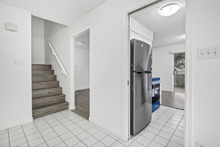 Property Photo: 7091 Blundell Road 5 BC V6Y 1J5