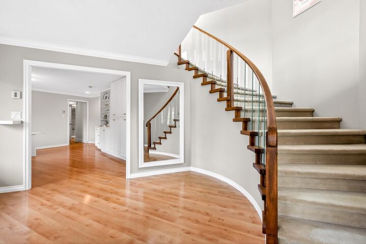 Property Photo: 3612 Kelly Avenue BC V3H 4R4