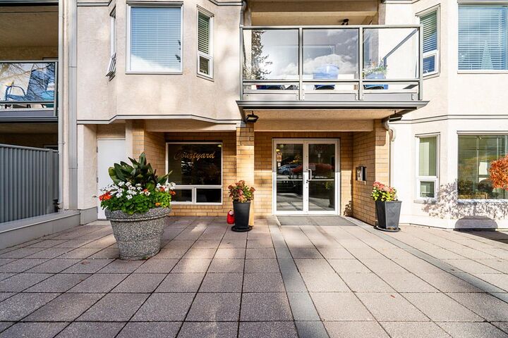Property Photo:  15255 18 Avenue 212  BC V4A 1W9 