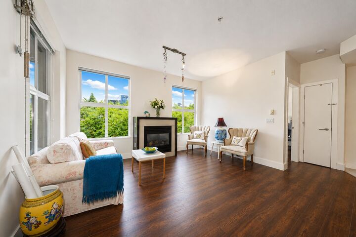 Property Photo: 5928 Birney Avenue 220 BC V6S 0B5