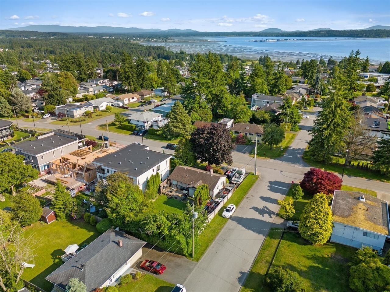 Property Photo: 15661 Roper Avenue BC V4B 2G9