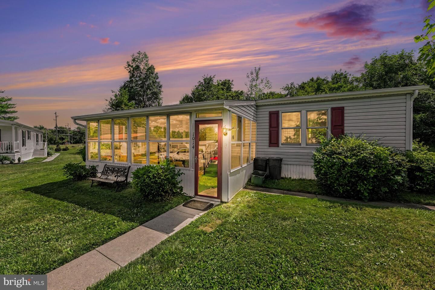 Property Photo:  1014 Cherrywood Court  PA 19454 