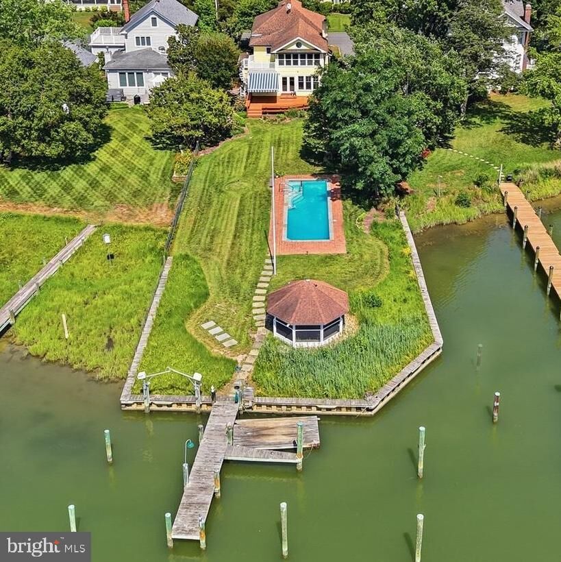 Property Photo: 104 Myrtle Street MD 21654