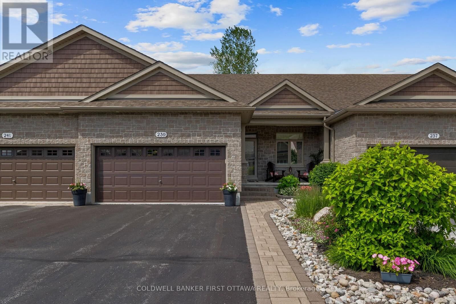 Property Photo:  239 Royal Landing Gate  ON K0G 1J0 