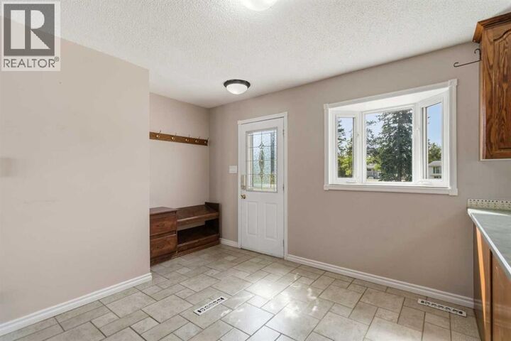 Property Photo:  18 Clark Crescent  AB T9H 1M8 