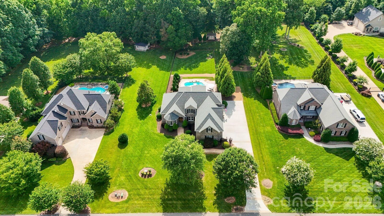 Property Photo: 160 Riverchase Lane NC 28115