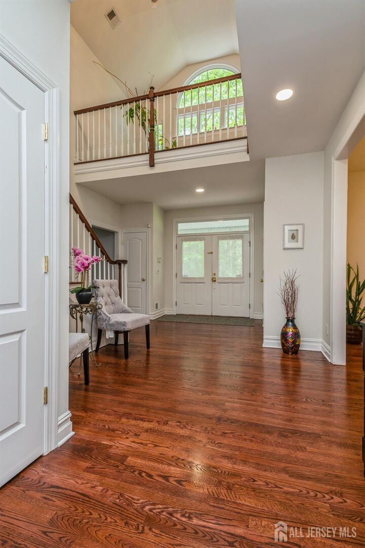 Property Photo:  5 Ramapo Court  NJ 07722 