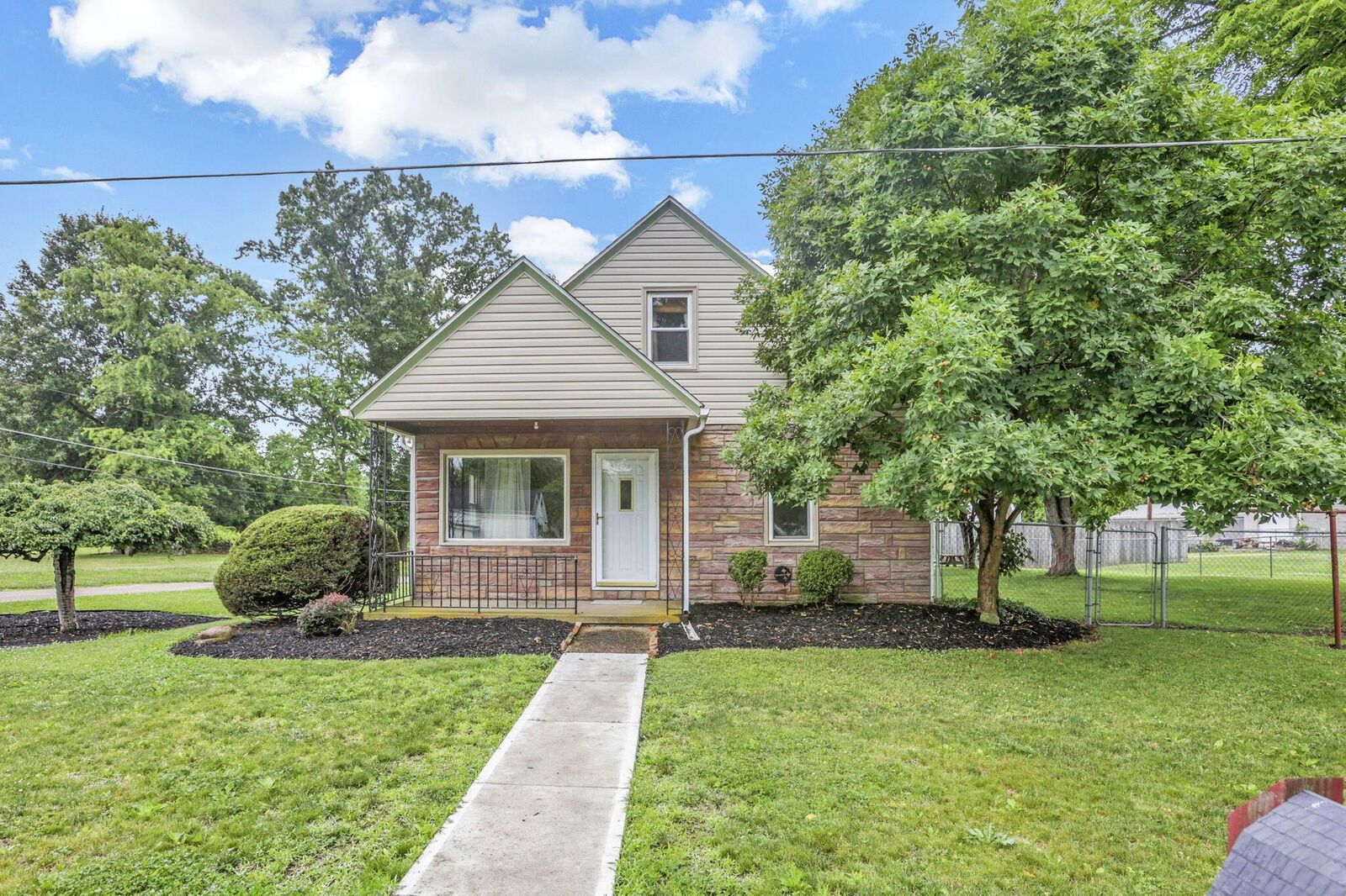 Property Photo:  2015 Highland Road  OH 43701 