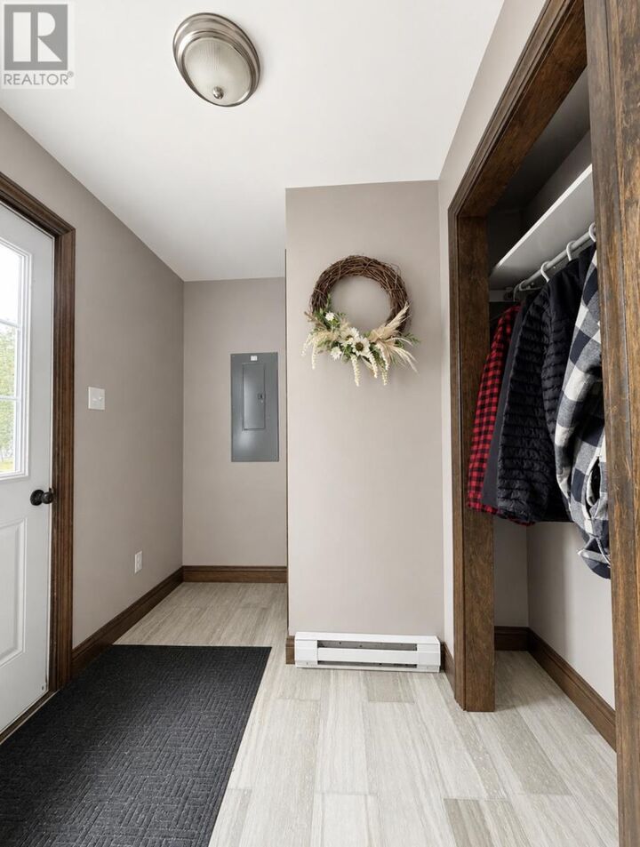 Property Photo:  6 Hobbs Road  NL A0C 2G0 