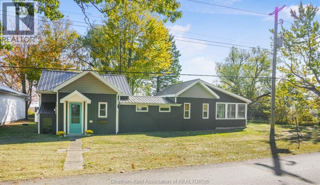 Property Photo:  17178 Lakeshore Road  ON N0P 1X0 