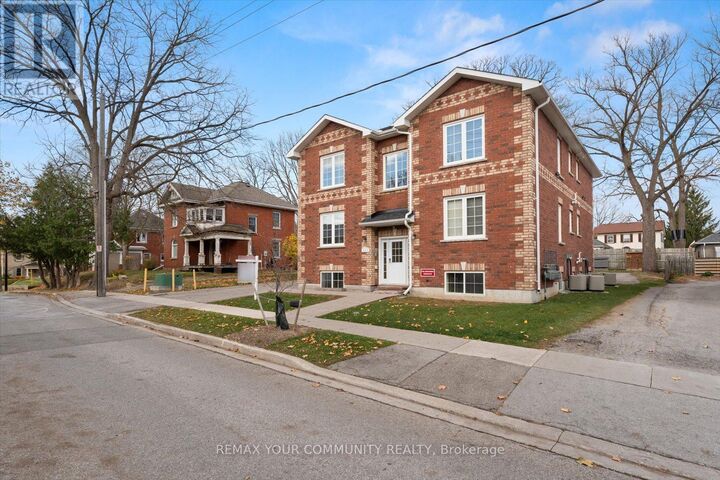 Property Photo:  443 Timothy Street  ON L3Y 1P7 