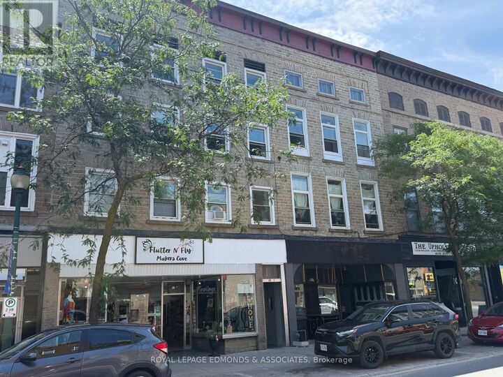 Property Photo:  87-93 King Street West  ON K6V 3R1 