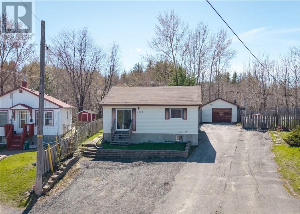 Property Photo: 147 Walter Avenue ON P3C 3B2