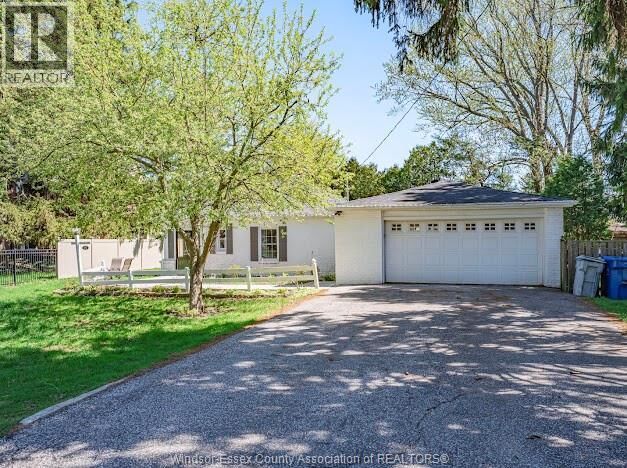 Property Photo:  312 Coronado Drive  ON N8N 2E4 