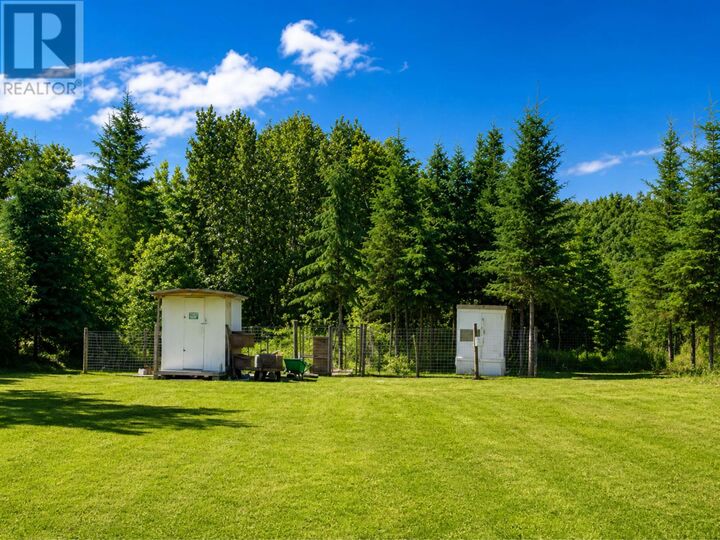 Property Photo: 7431 Hwy 621 ON P0W 1J0
