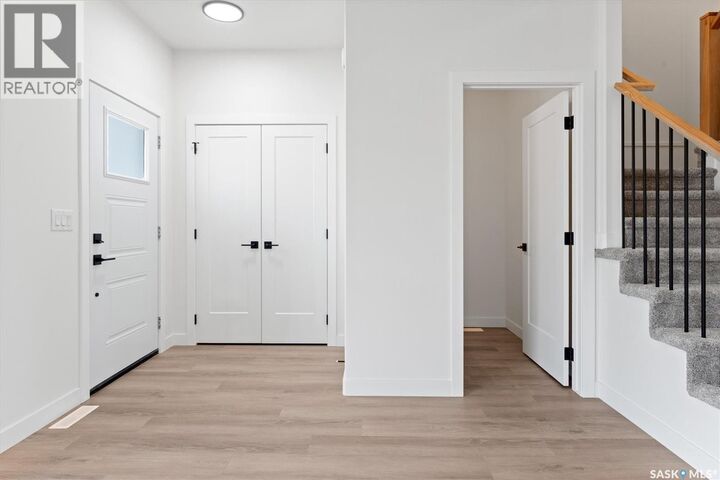 Property Photo: 423 Eldorado Street SK S0K 4S3