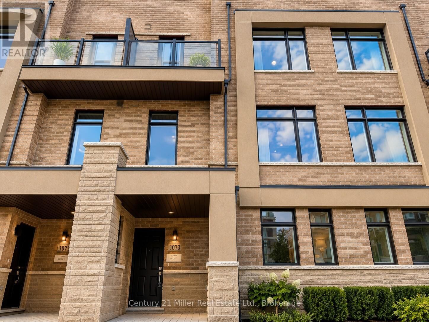 Property Photo:  1073 Wheat Boom Drive  ON L6H 7H5 