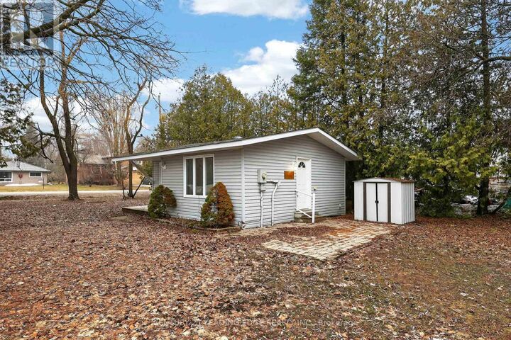 Property Photo:  2073 Kate Avenue  ON L9S 1Y3 