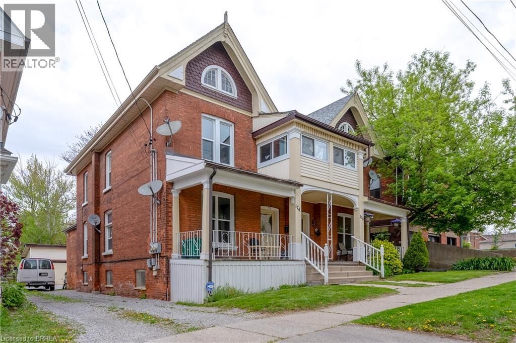 Property Photo: 174 Darling Street 1 ON N3S 3W6