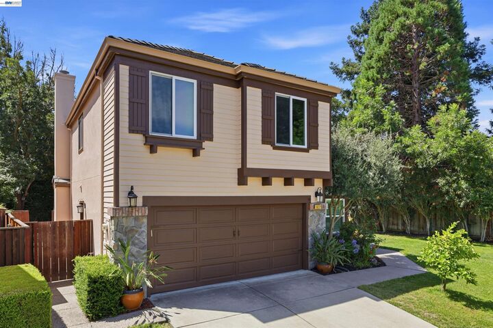Property Photo: 1577 Silverwood Ct CA 94526