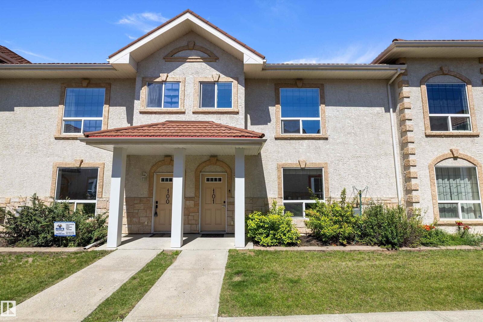 Property Photo: 13825 155 Avenue NW 101 AB T6V 0B8