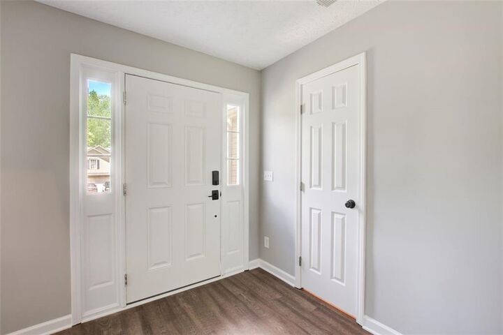 Property Photo:  4110 Ridgebrook Bend  GA 30028 