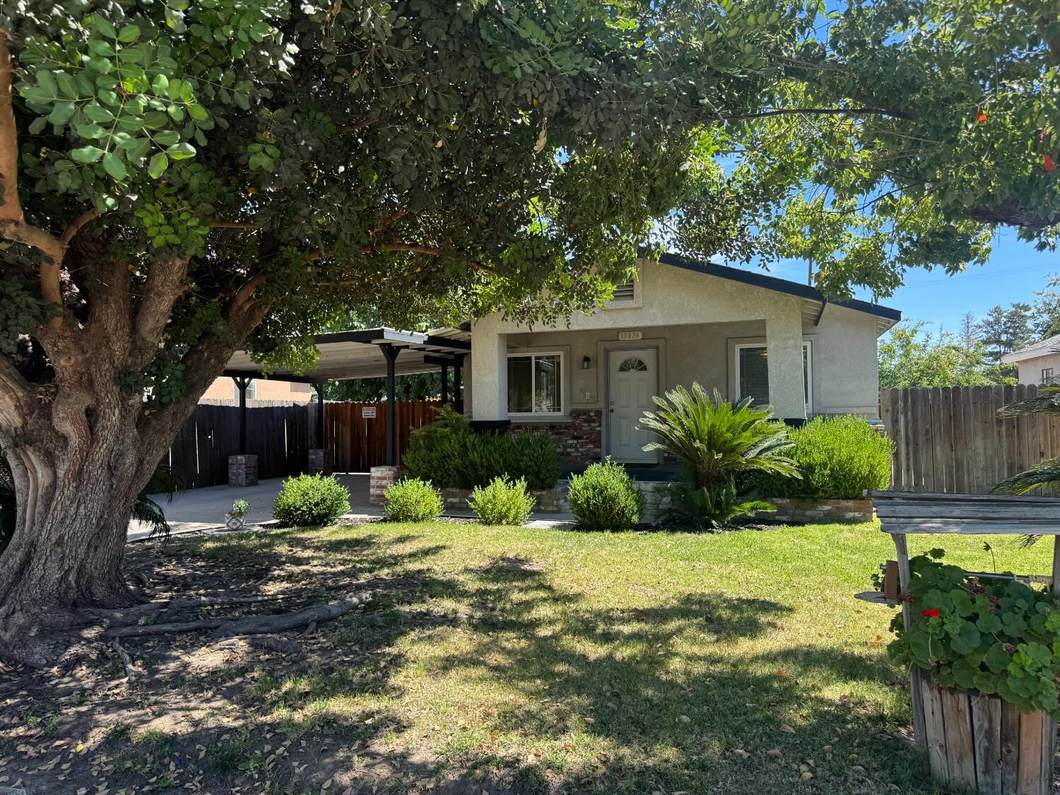 Property Photo: 13476 S Pear Avenue CA 93609