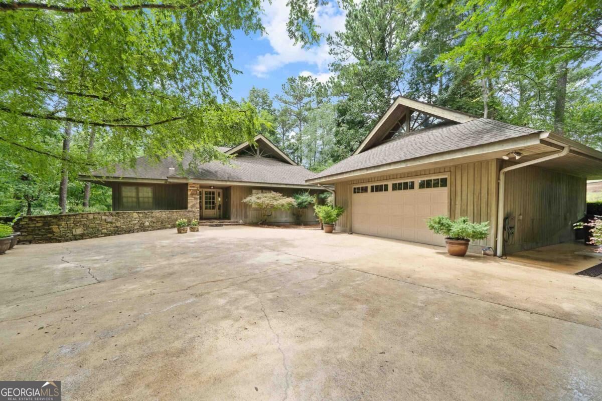 Property Photo: 1031 Old Still Road GA 30642