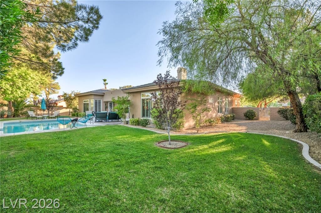 Property Photo: 4702 Blue Mesa Way NV 89129