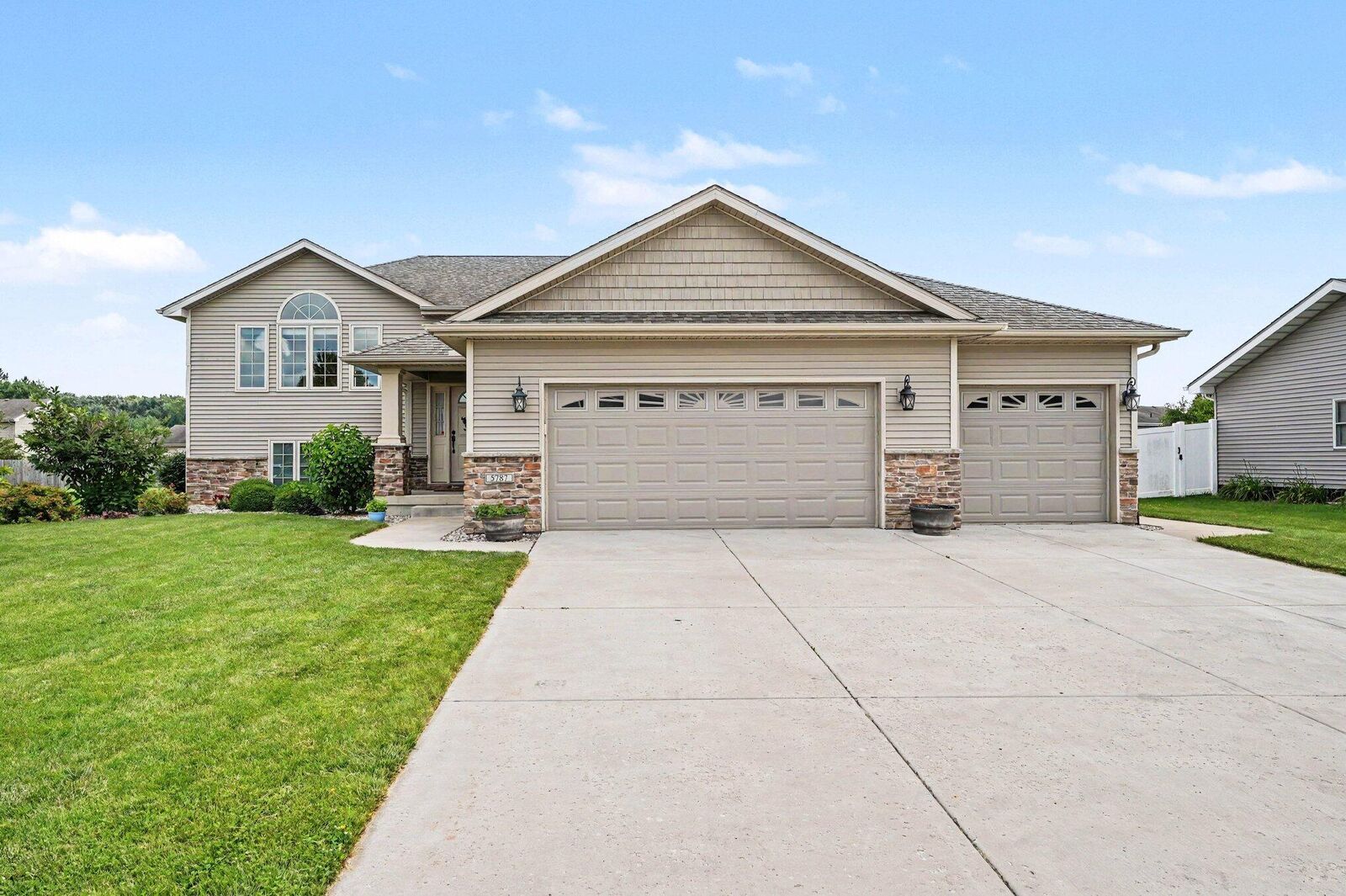 Property Photo:  5787 W 172nd Place  IN 46356 