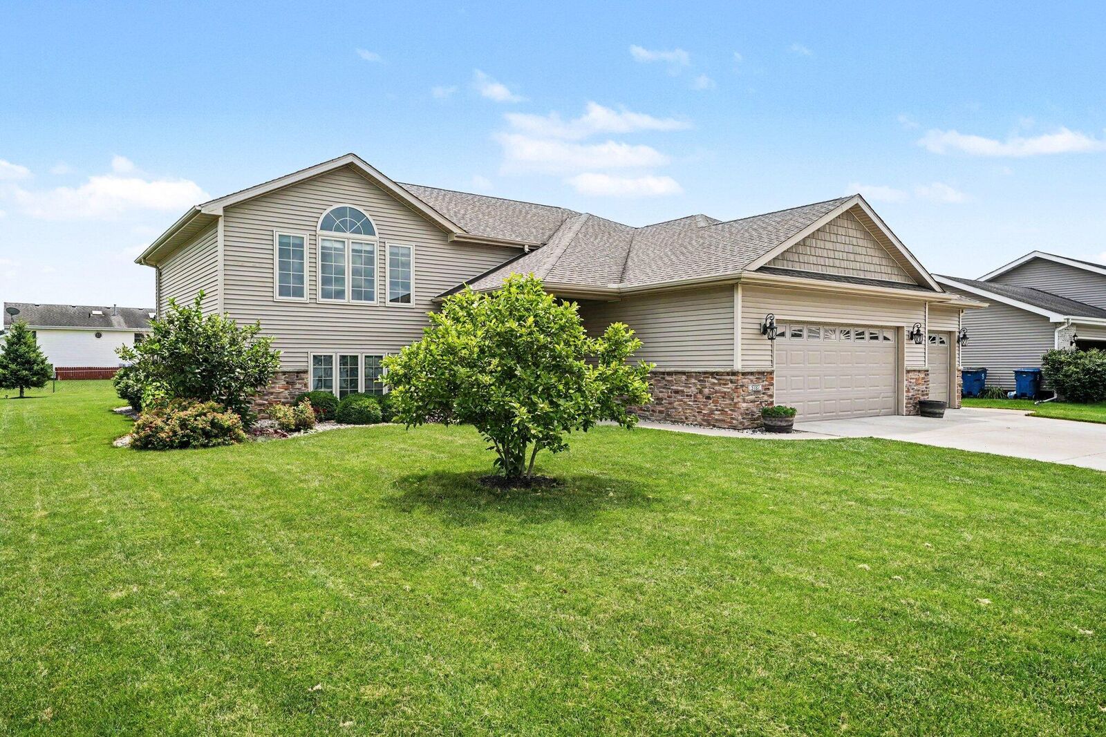 Property Photo:  5787 W 172nd Place  IN 46356 