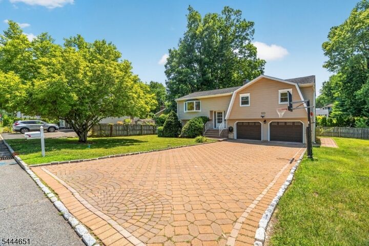 Property Photo:  25 Cleveland Ave  NJ 07936 