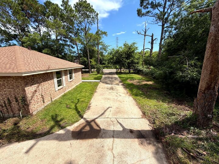 Property Photo: 748 County Road 296D TX 77511