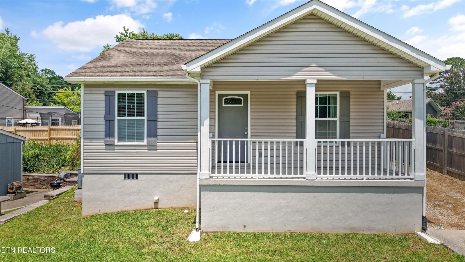 Property Photo:  4516 Pleasant Ridge Rd  TN 37912 