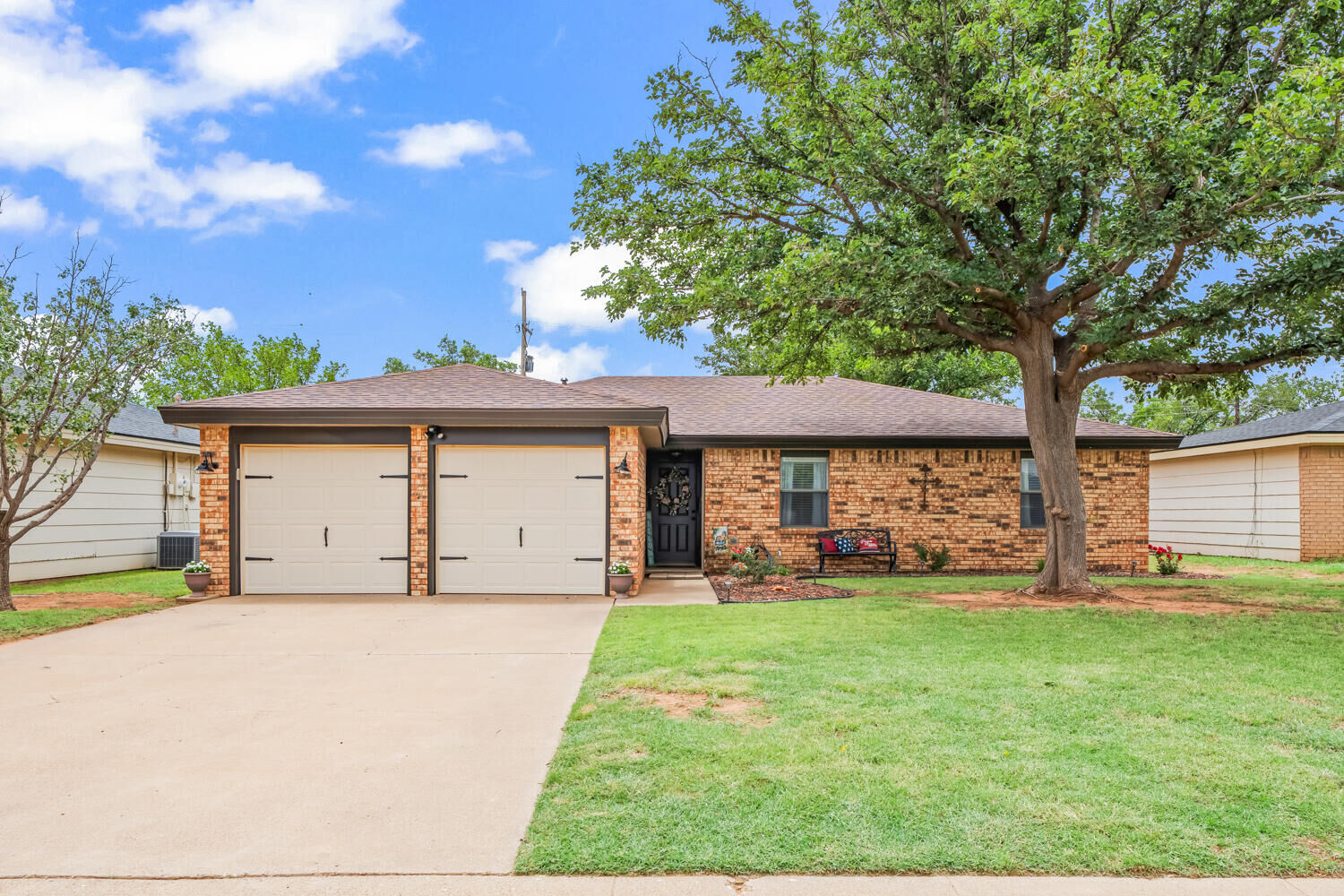 Property Photo: 318 Walnut Street TX 79336