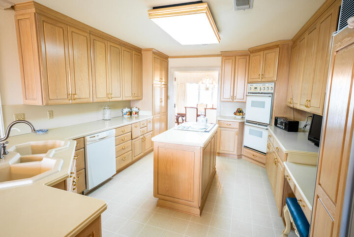 Property Photo:  2210 W Division Street  TX 79364 