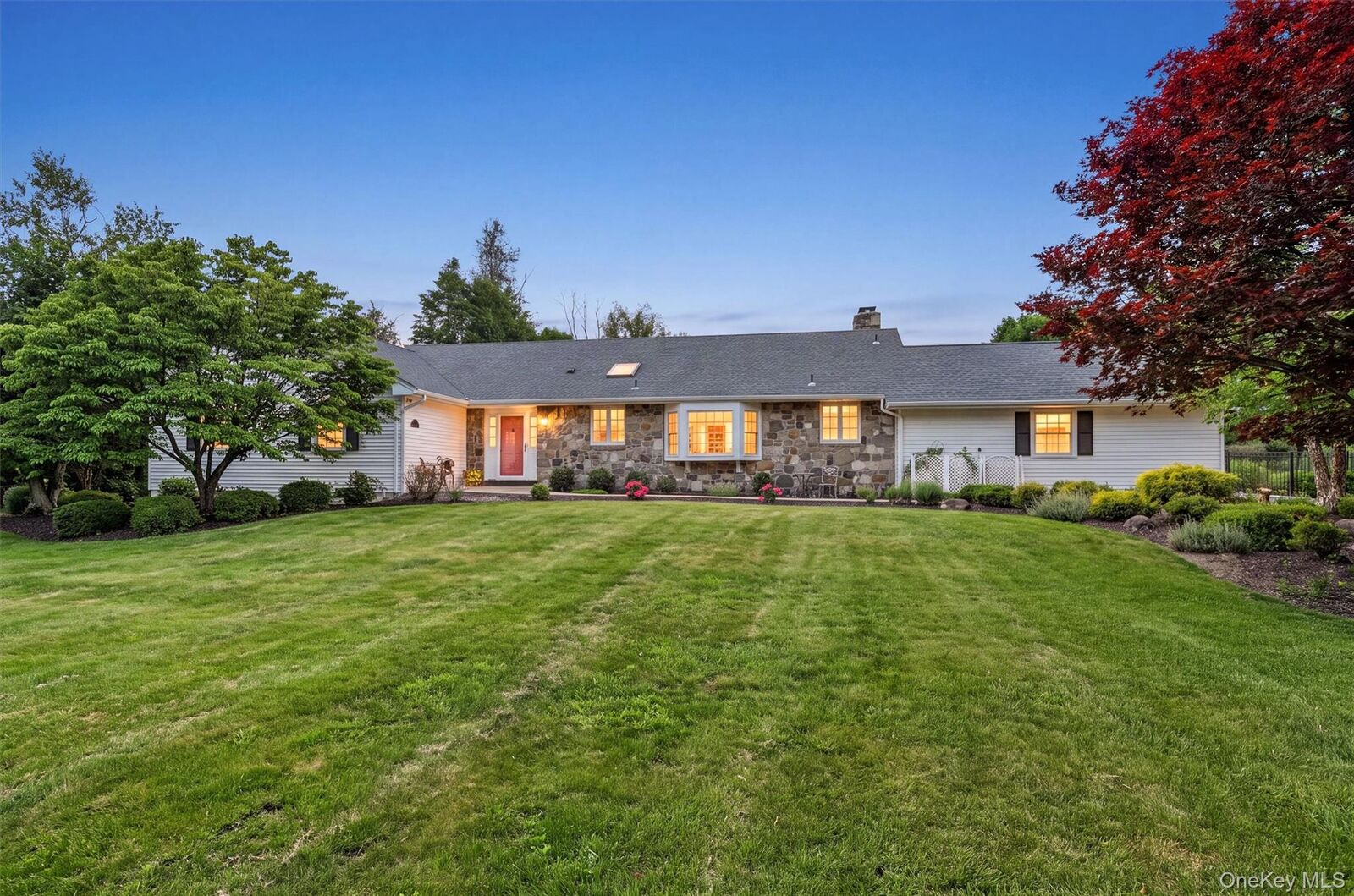 Property Photo:  5 Hedges Road  NY 10990 