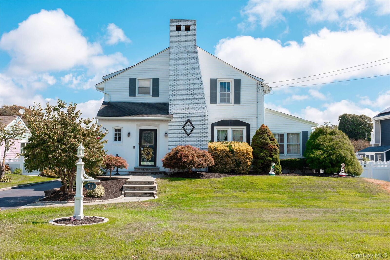 Property Photo: 53 Mowbray Avenue NY 11706