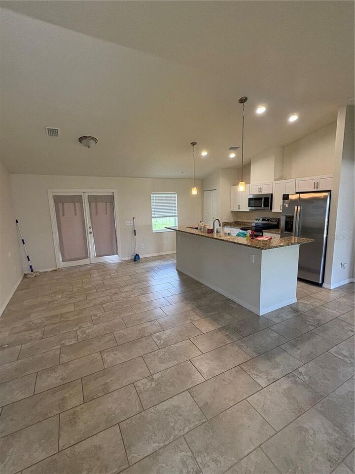 Property Photo:  4505 E Walker Street  FL 34453 