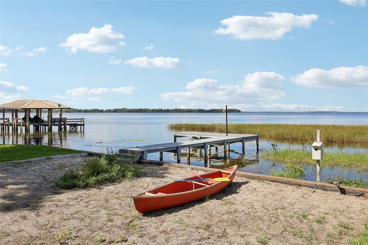 Property Photo:  31929 Elizabeth Lane  FL 32778 