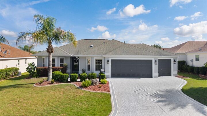 Property Photo:  634 Allenwood Loop  FL 32162 