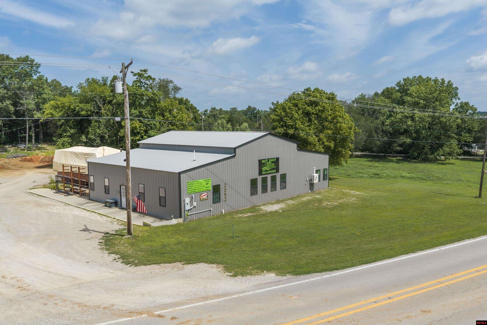 Property Photo:  2052 Central Boulevard  AR 72619 