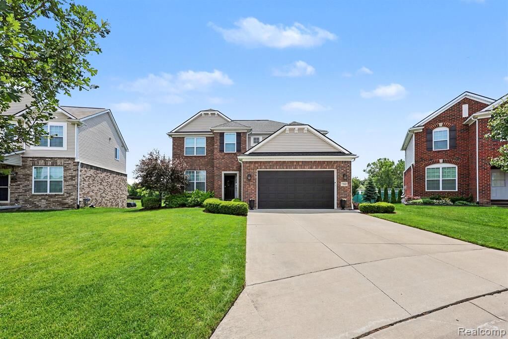 Property Photo:  7560 Gannon Court  MI 48317 2239 