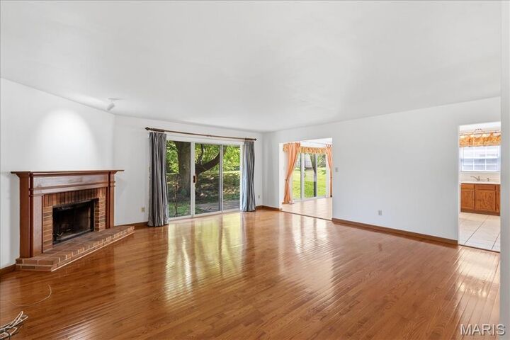 Property Photo: 12939 Broadridge Lane MO 63033