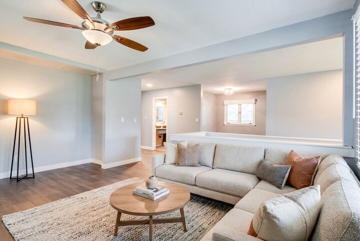 Property Photo:  1427 N May Street  IL 60435 
