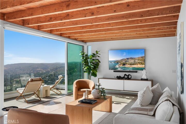 Property Photo:  1119 Katella Street  CA 92651 