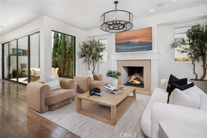 Property Photo:  408 Poinsettia Avenue  CA 92625 