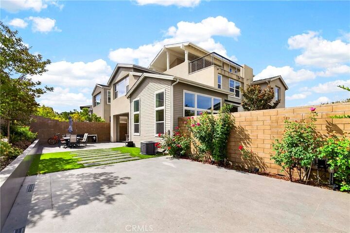 Property Photo:  125 Source  CA 92618 