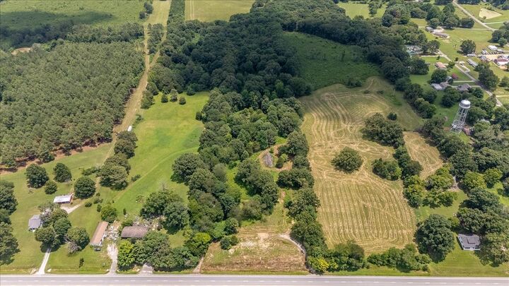 Property Photo:  2548 Highway 43 N  TN 38468 