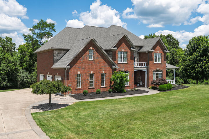 Property Photo: 102 Harbour Pointe Drive KY 41097